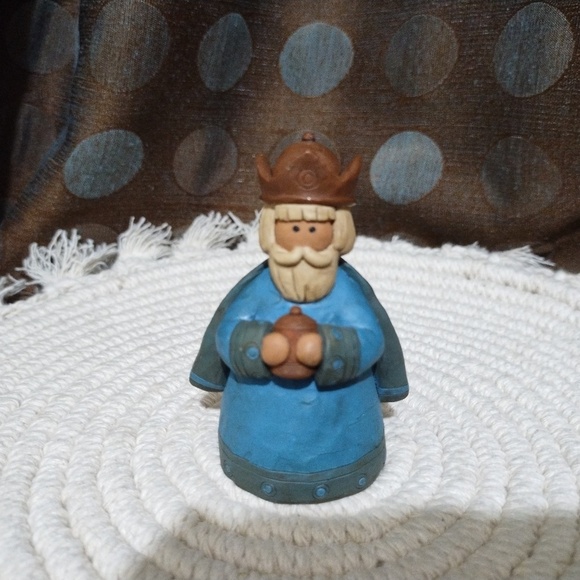 Suzi Skoglund Nativity Set 1994 - Picture 5 of 16